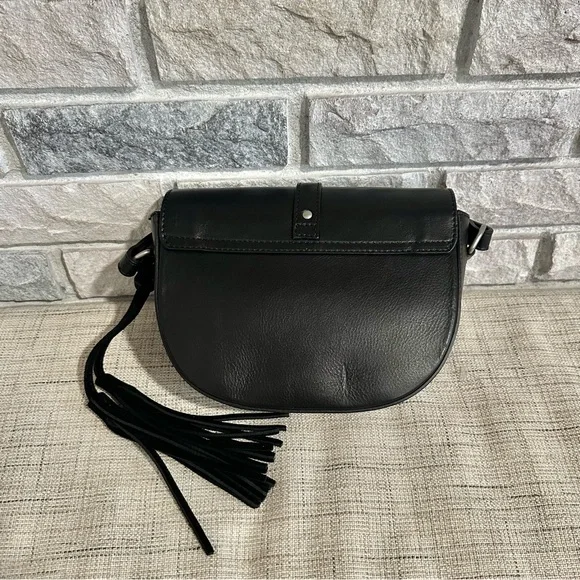 American Eagle Italian Leather Crossbody Bag Black Tassel Fringe EUC Boho AE - Picture 3 of 7